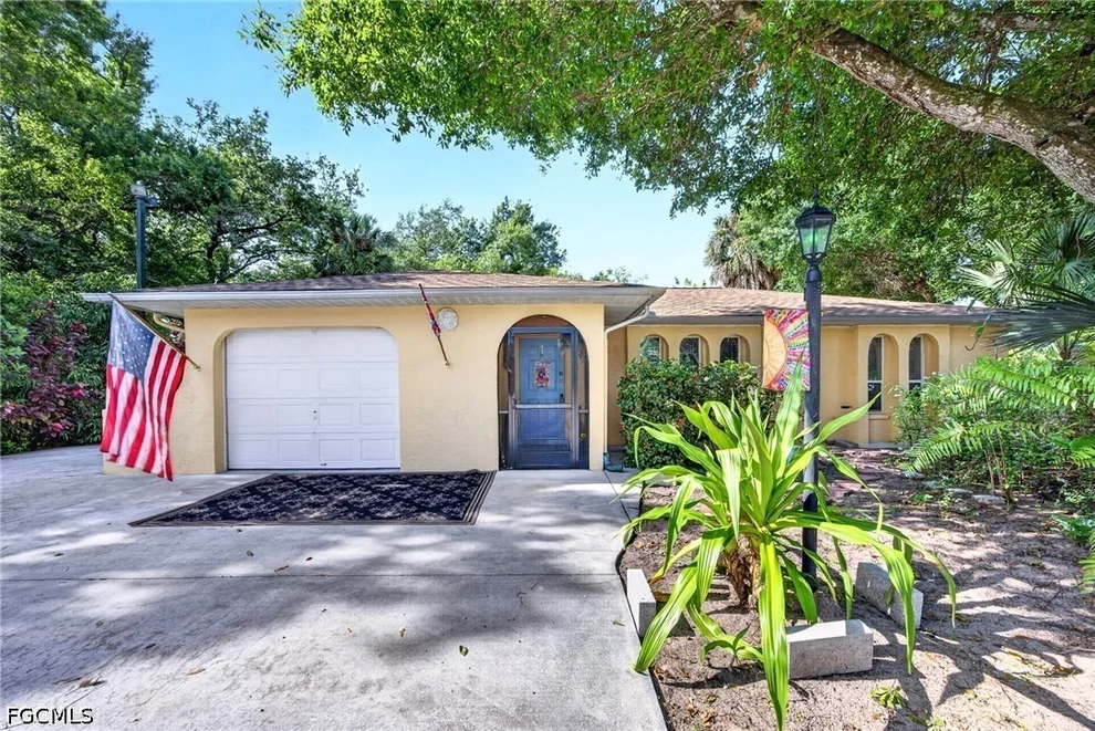 Unit for sale at 339 W Mariana Avenue, North Fort Myers, FL 33903