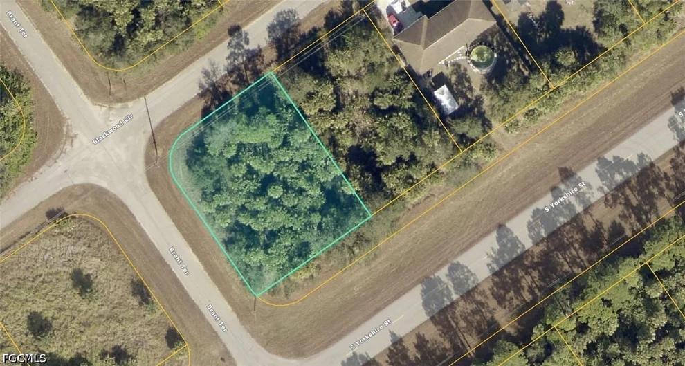 Unit for sale at 15-17-28-0200-009-00100 Georgia Street, Paisley, FL 32767