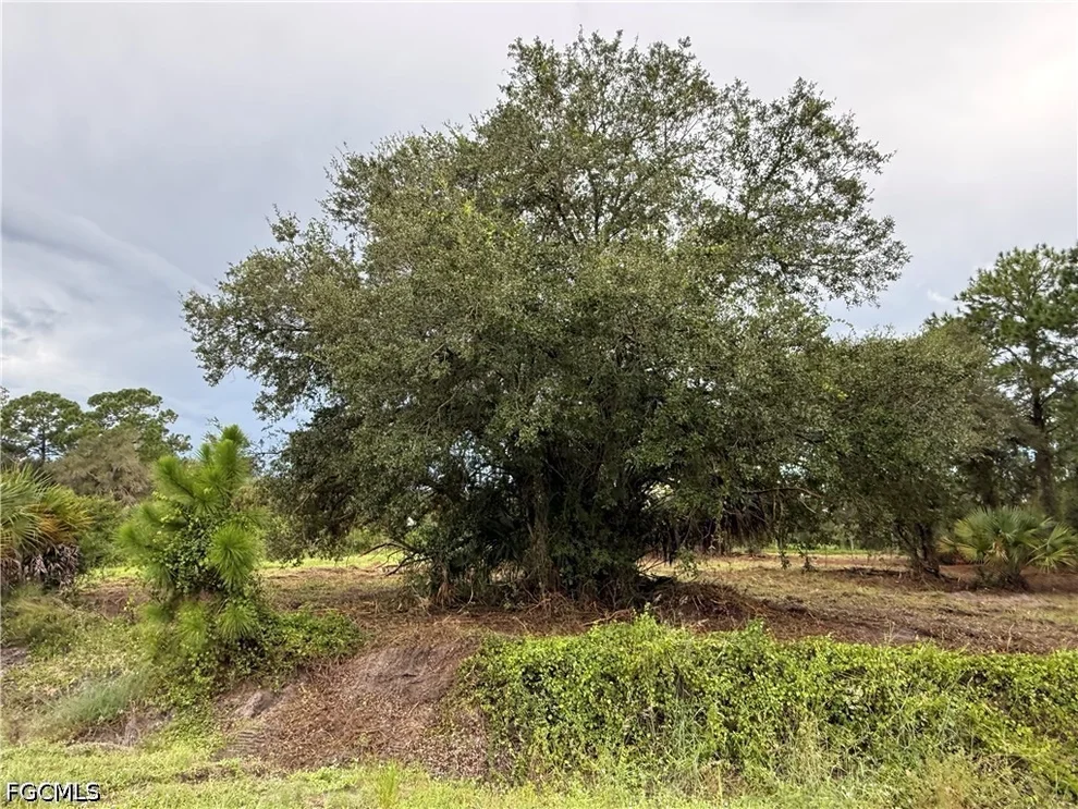 Unit for sale at 380 S Lindero Street, Clewiston, FL 33440