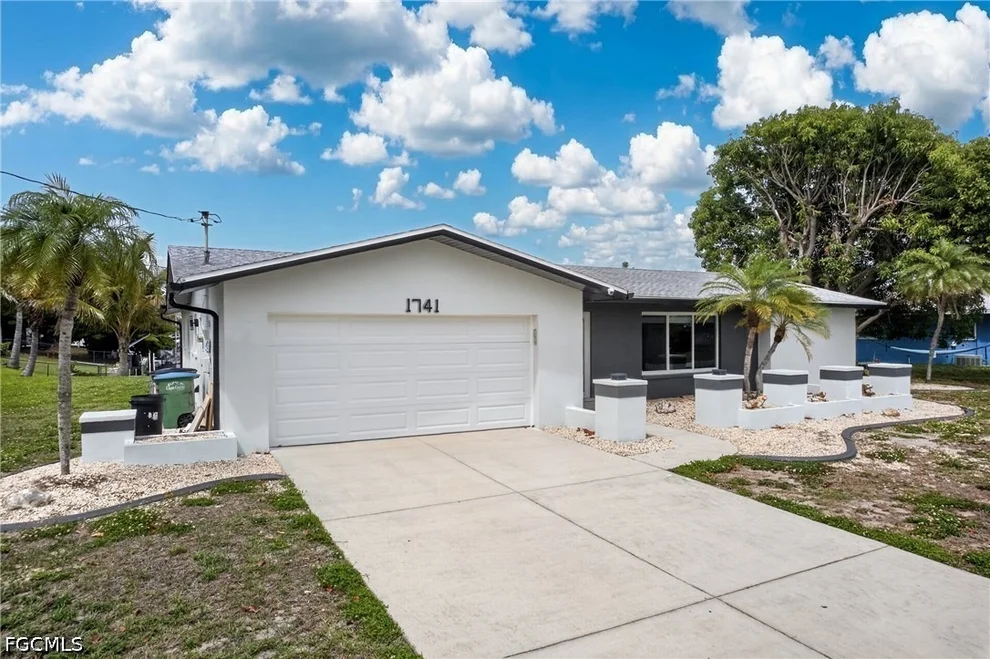 Unit for sale at 1741 SE 29th Lane, Cape Coral, FL 33904