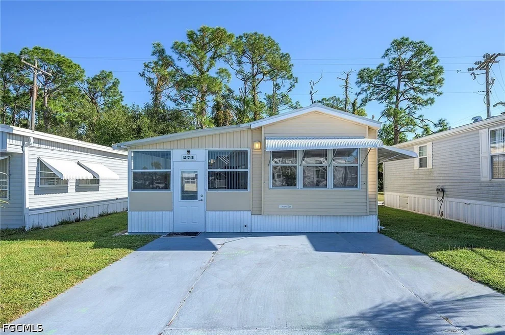Unit for sale at 271 Caravan Circle, North Fort Myers, FL 33903