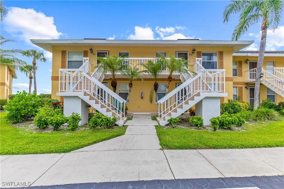 Unit for sale at 1295 Mainsail Drive, Naples, FL 34114