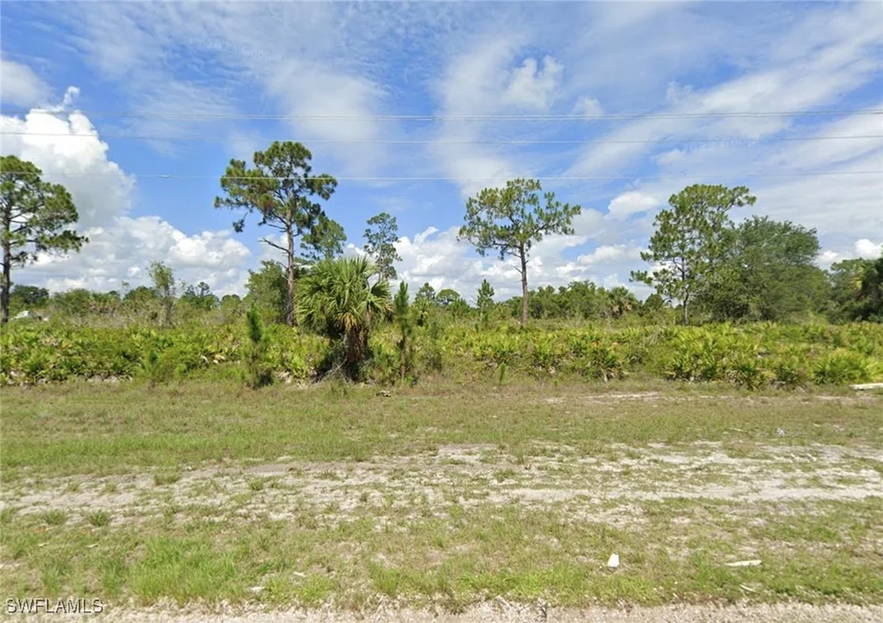 Unit for sale at 648 Columbus Blvd S, Lehigh Acres, FL 33974