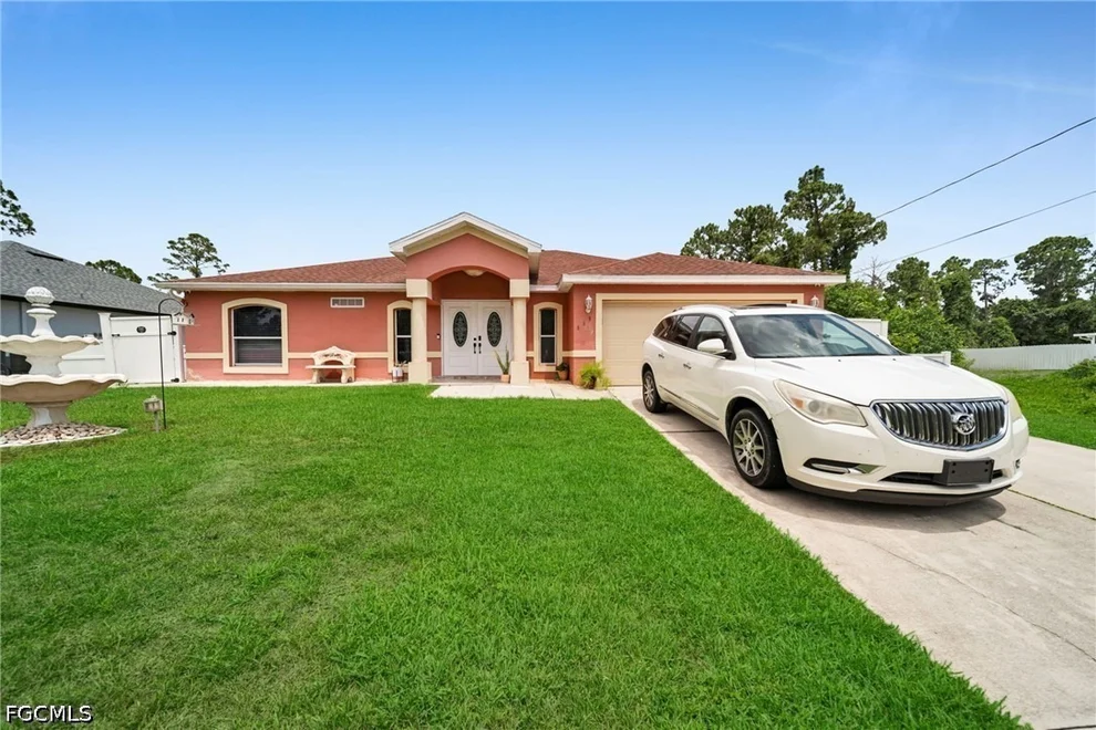 Unit for sale at 539 Summit Avenue S, Lehigh Acres, FL 33974