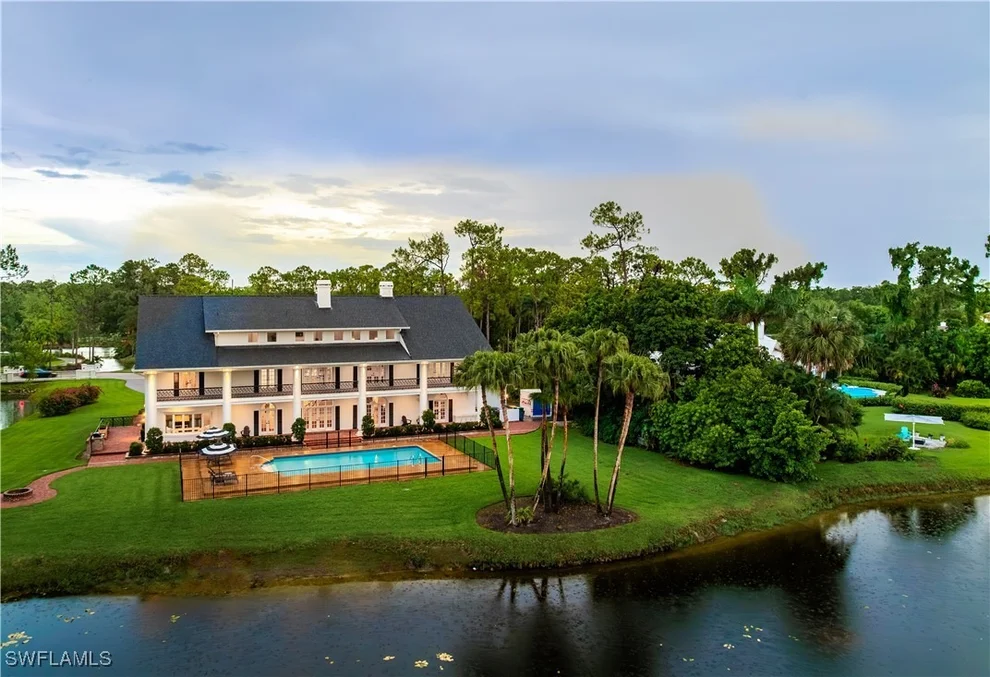 Unit for sale at 13189 VALEWOOD Drive, Naples, FL 34119