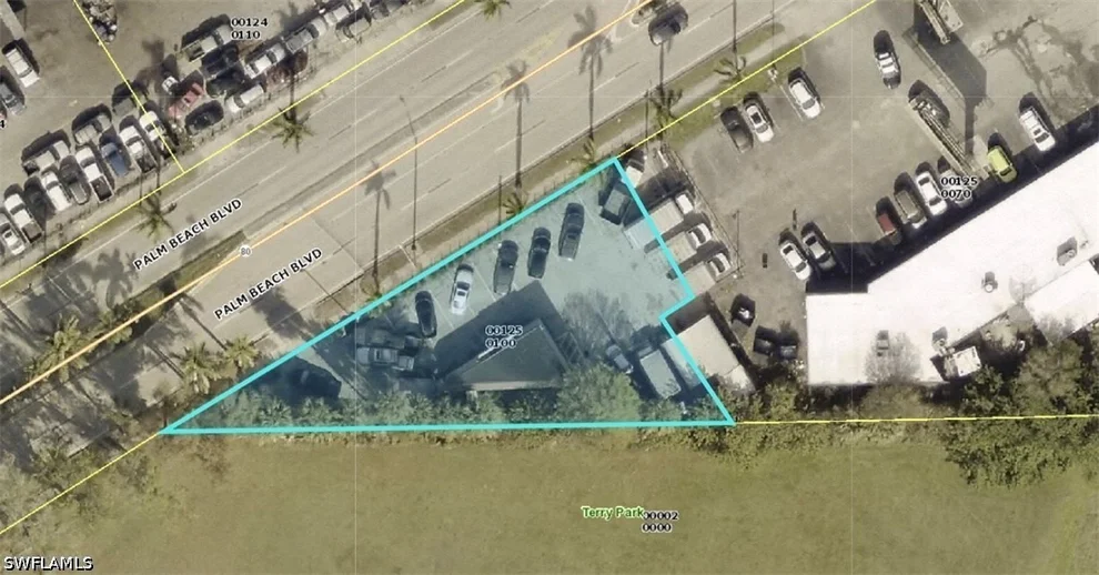 Unit for sale at 3426 Palm Beach Boulevard, Fort Myers, FL 33916