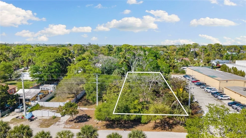 Unit for sale at 2995 Terrace Avenue, Naples, FL 34104