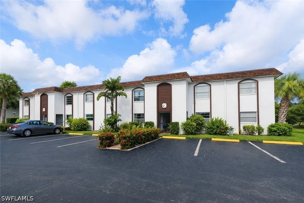 Unit for sale at 2828 Jackson Street, Fort Myers, FL 33901
