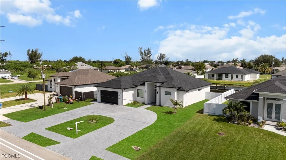 Unit for sale at 2125 SW Trafalgar Parkway, Cape Coral, FL 33991