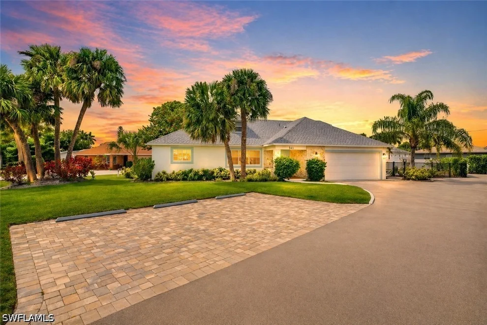 Unit for sale at 541 94th Avenue N, Naples, FL 34108