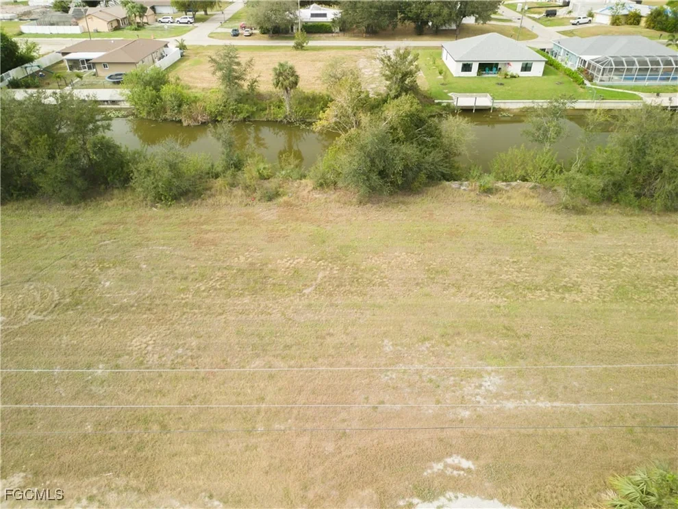 Unit for sale at 1706 NE 10th Place, Cape Coral, FL 33909