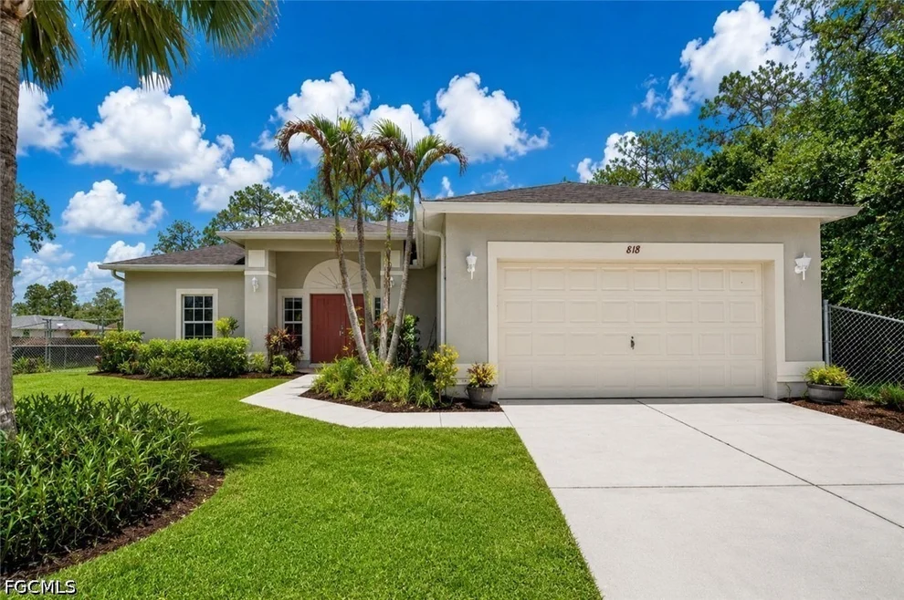 Unit for sale at 818 Desoto Avenue S, Lehigh Acres, FL 33972