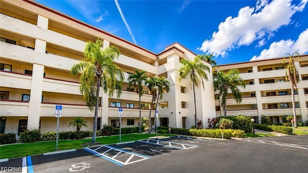 Unit for sale at 7430 Lake Breeze Drive, Fort Myers, FL 33907