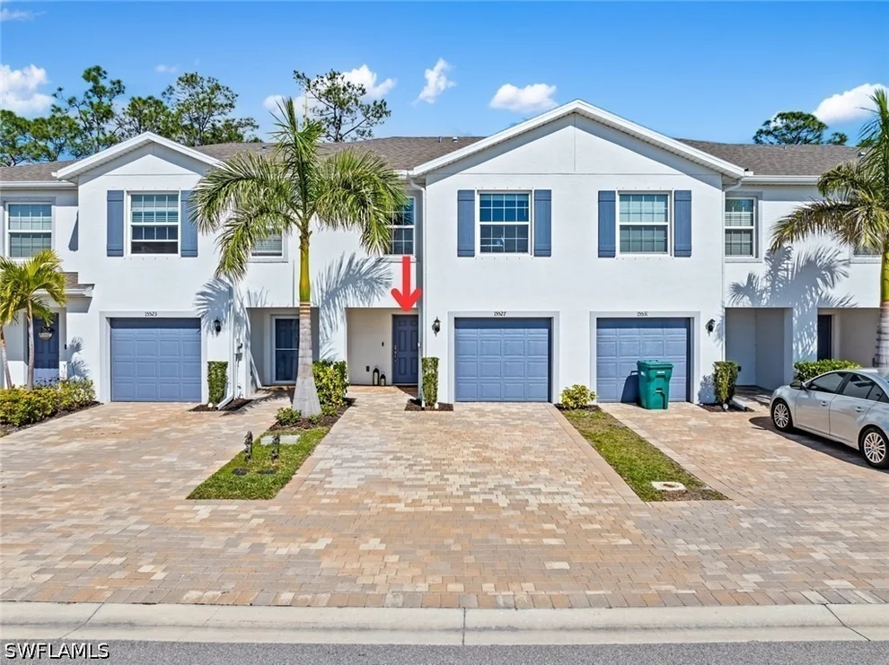 Unit for sale at 15527 Wildflower Circle, Naples, FL 34119