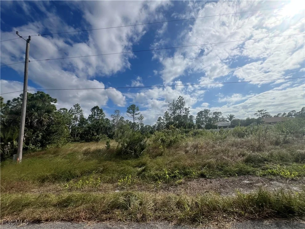 Unit for sale at 718 Chambers Street E, Lehigh Acres, FL 33974