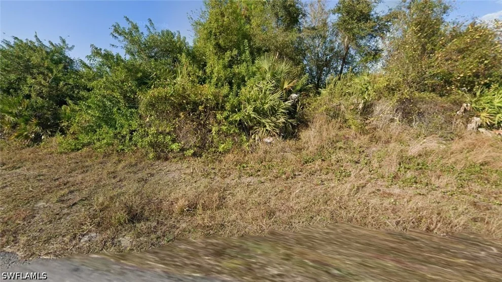 Unit for sale at 2711 33rd Street SW, Lehigh Acres, FL 33976