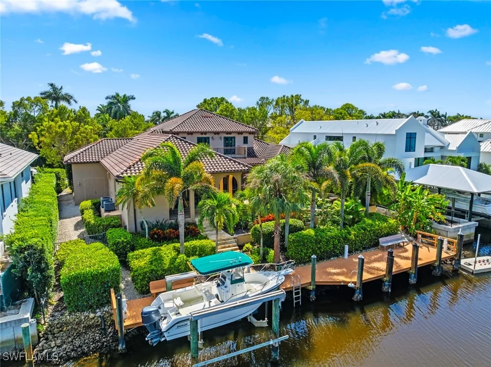 Unit for sale at 611 18th Avenue S, Naples, FL 34102