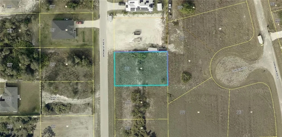 Unit for sale at 763 Demorest Avenue S, Lehigh Acres, FL 33974
