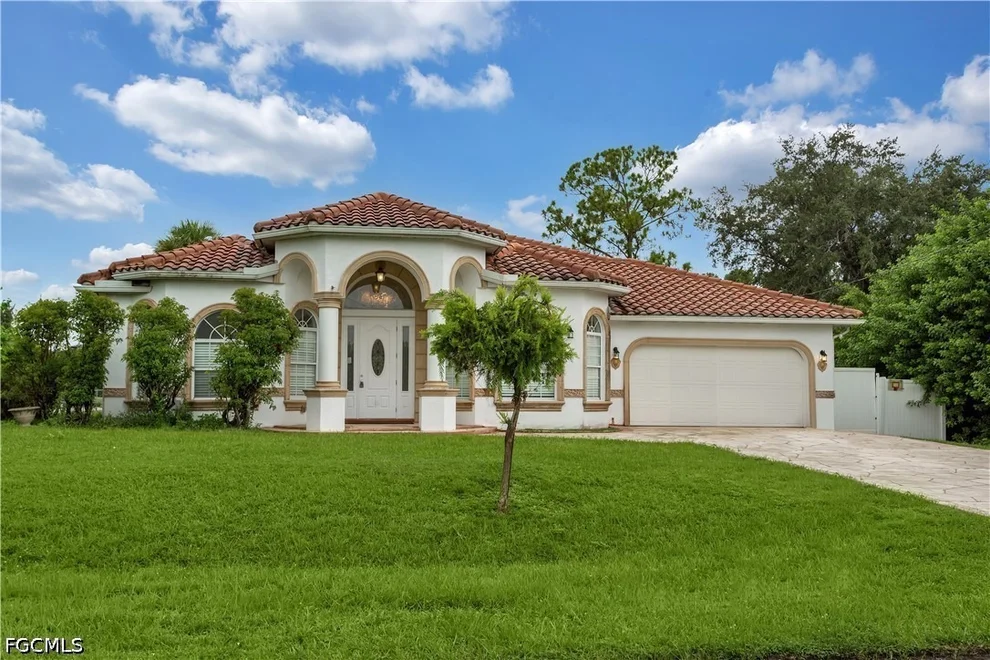 Unit for sale at 3705 Kilarney Street, Fort Myers, FL 33905