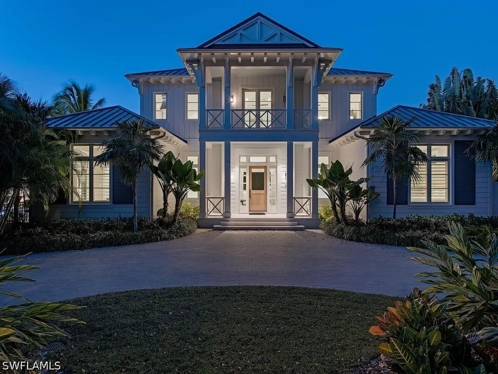 Unit for sale at 225 4th Avenue N, Naples, FL 34102