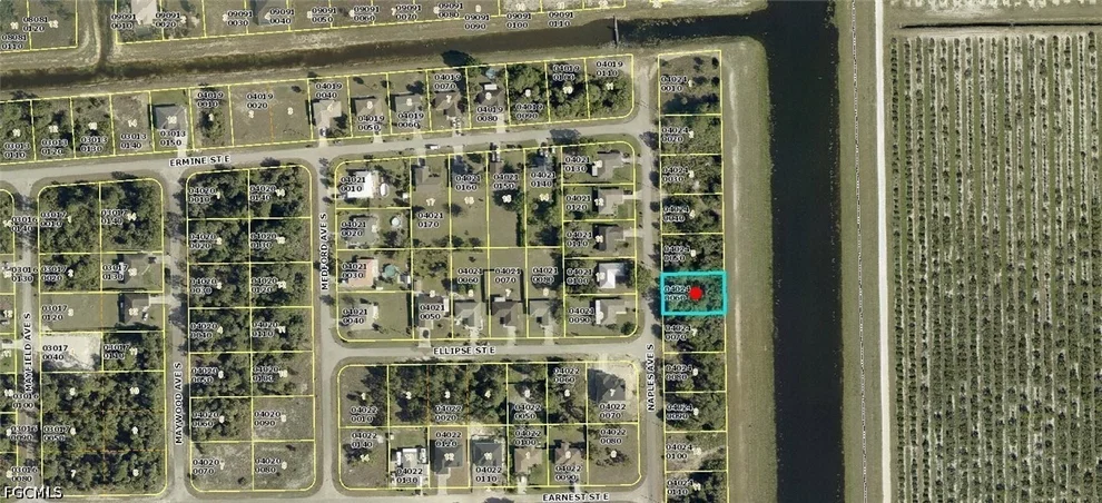 Unit for sale at 911 Naples Avenue S, Lehigh Acres, FL 33974