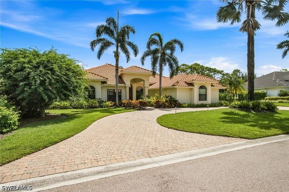Unit for sale at 212 Cheshire Way, Naples, FL 34110