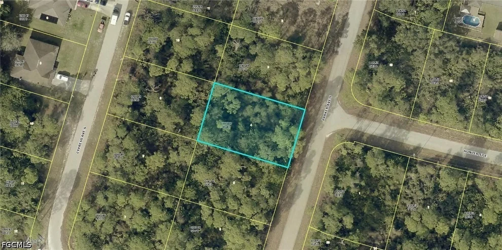 Unit for sale at 572 Parker Avenue S, Lehigh Acres, FL 33974