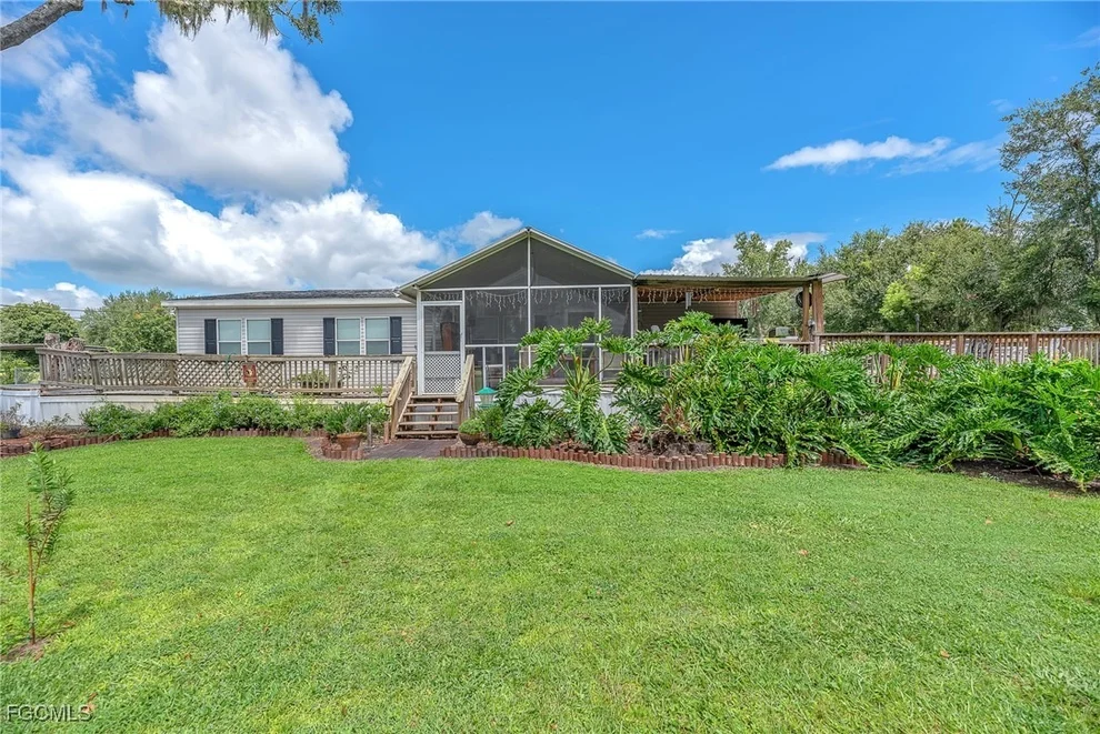 Unit for sale at 4936 Steve Reeves Lane, Plant City, FL 33565