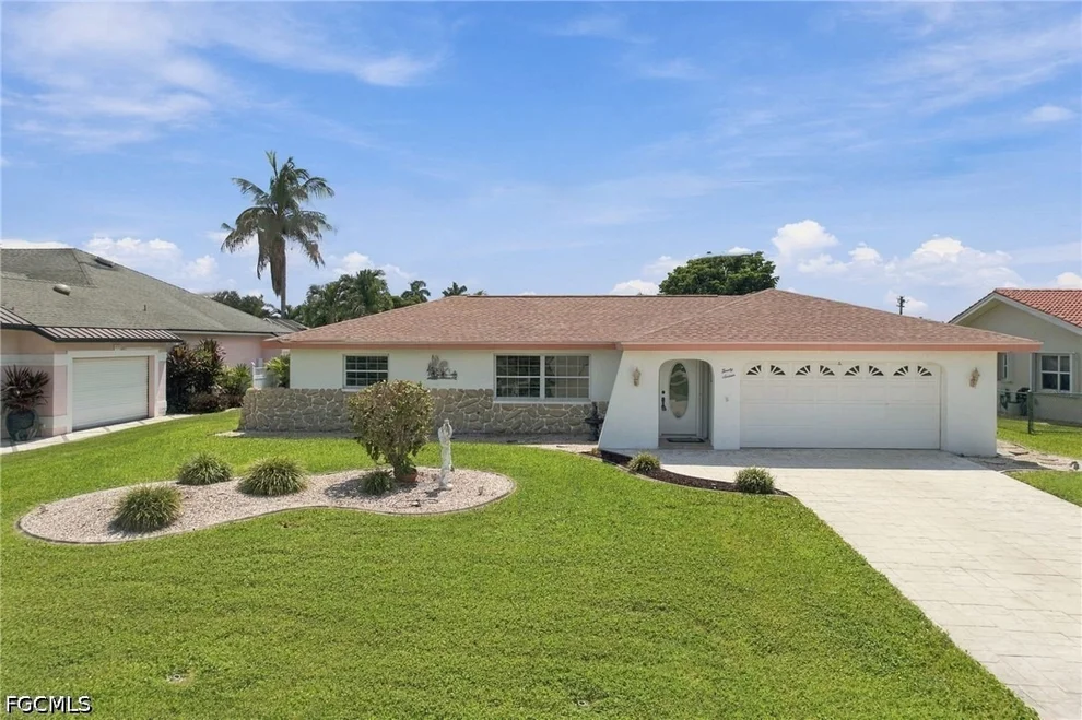 Unit for sale at 2016 SE 27th Terrace, Cape Coral, FL 33904