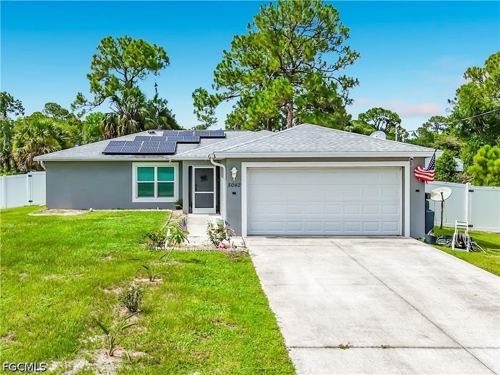 Unit for sale at 5042 SE Tradewinds Circle, Labelle, FL 33935