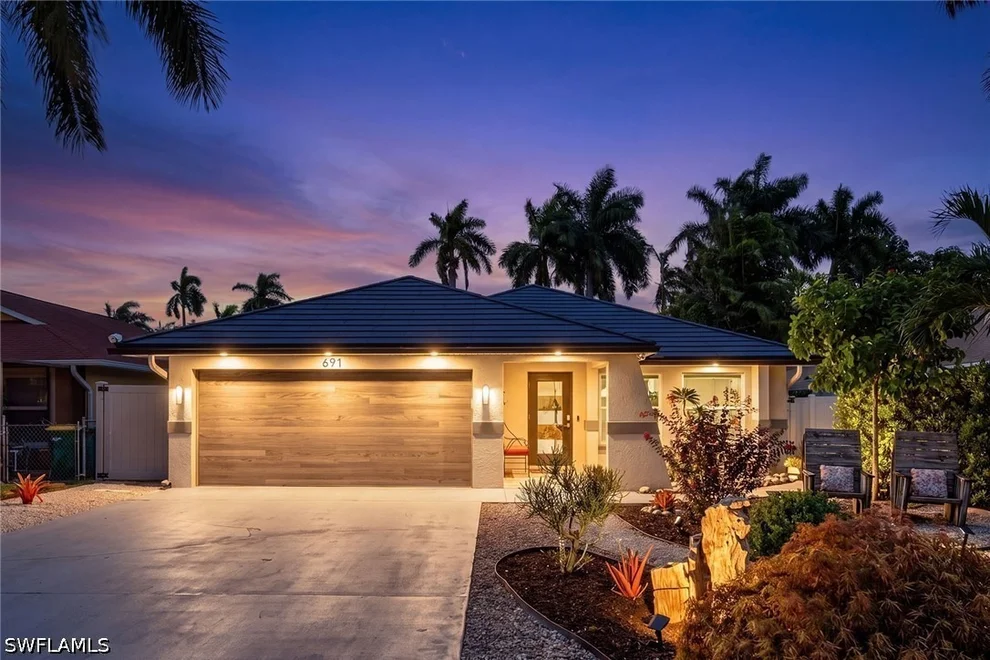 Unit for sale at 691 100th Avenue N, Naples, FL 34108