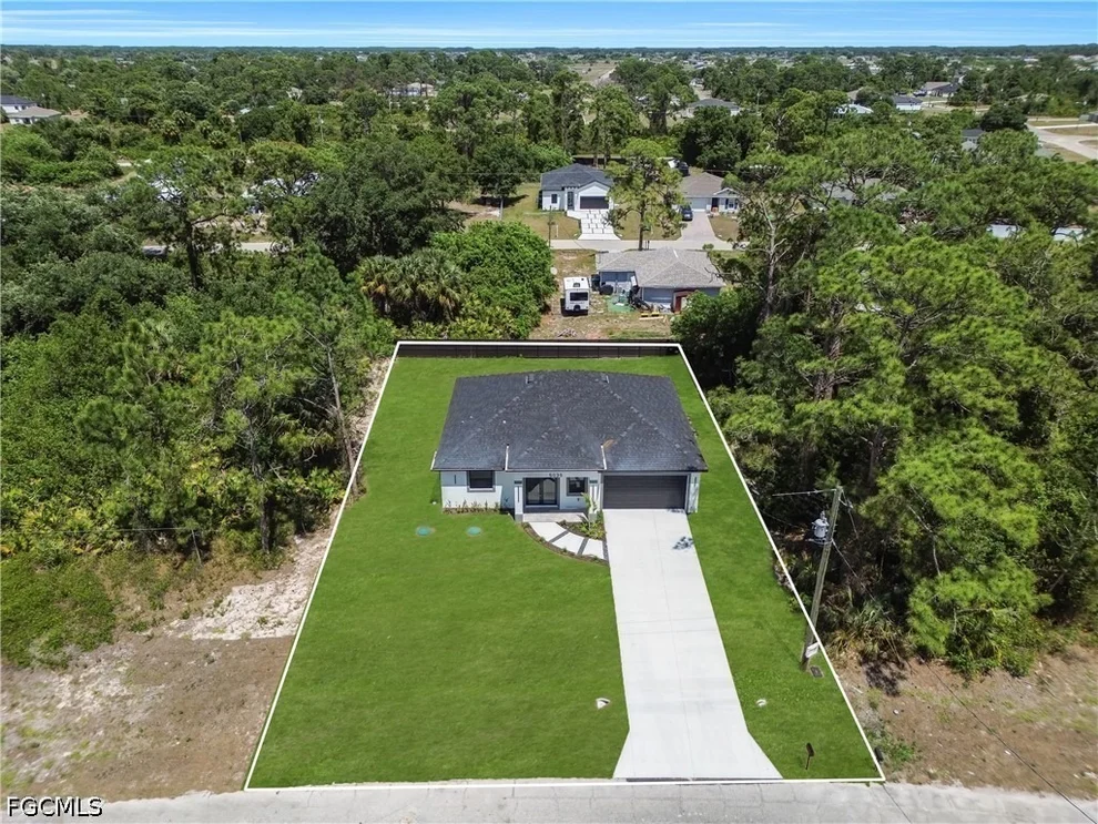 Unit for sale at 5035 Spinnaker Road, Labelle, FL 33935
