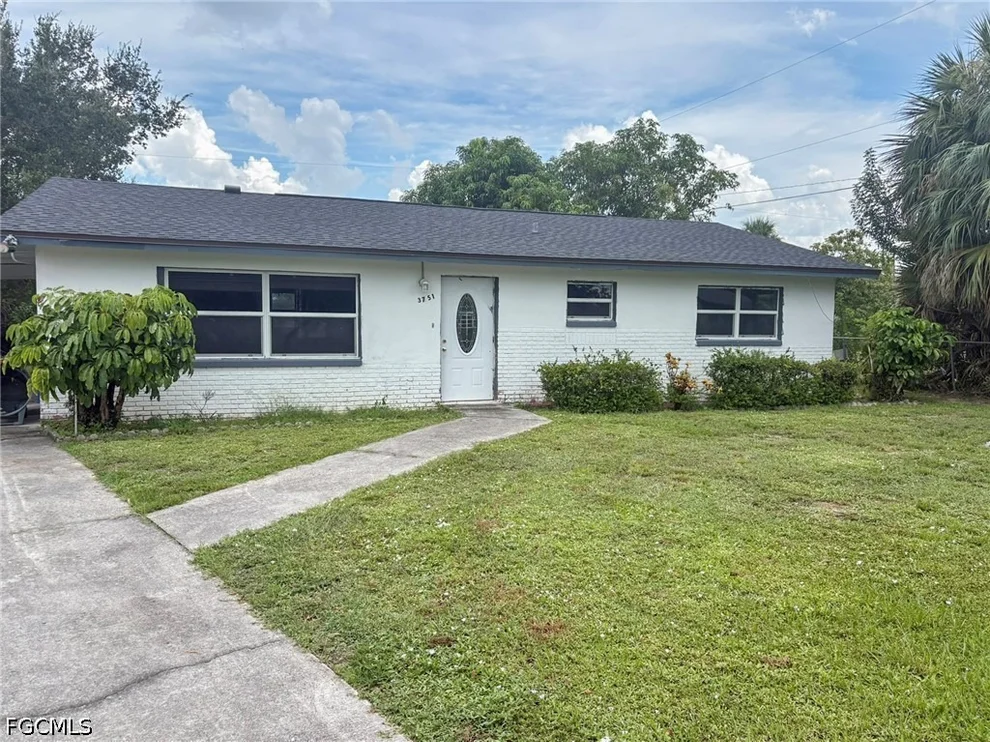 Unit for sale at 3751 Highland Avenue, Fort Myers, FL 33916