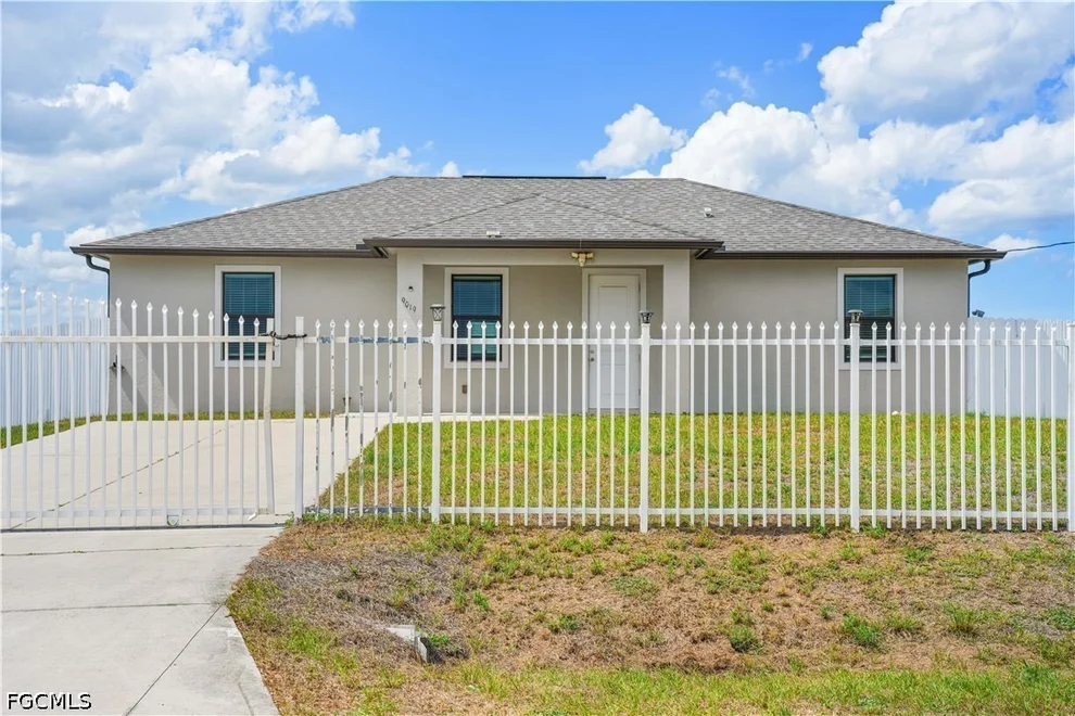 Unit for sale at 9019 N Indio Circle, Labelle, FL 33935