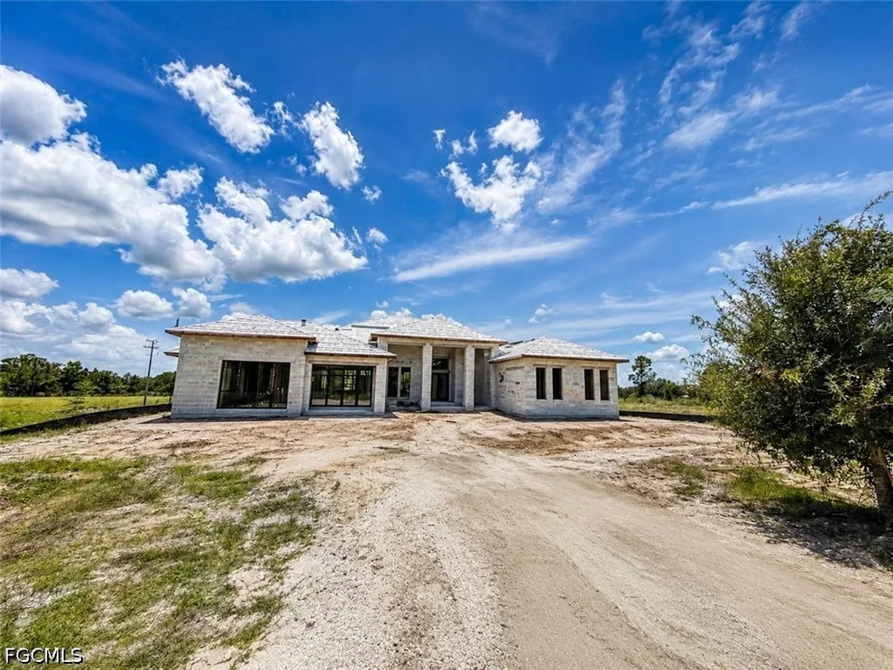 Unit for sale at 7517 4th Place, Labelle, FL 33935