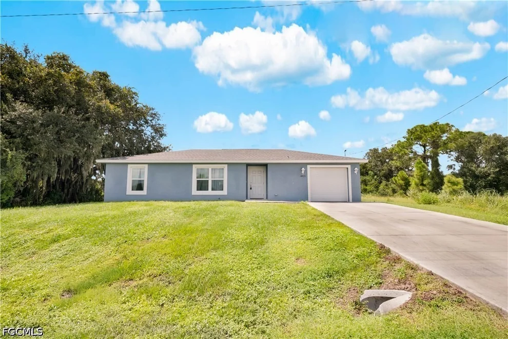 Unit for sale at 1405 Inwood Road, Labelle, FL 33935