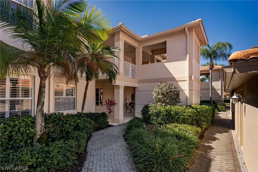 Unit for sale at 3972 Bishopwood Court E, Naples, FL 34114
