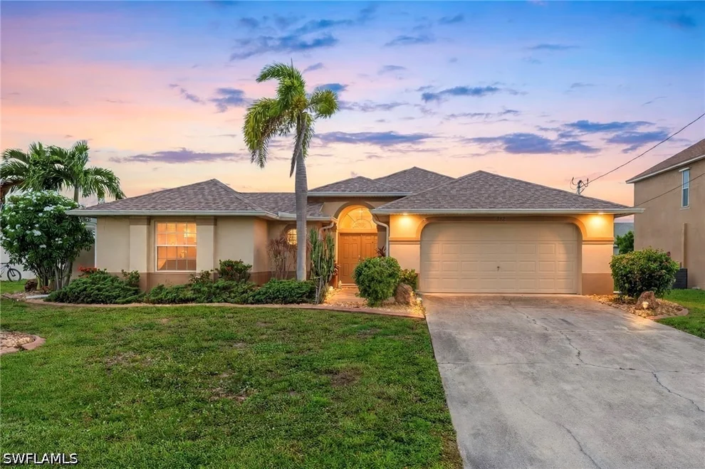 Unit for sale at 932 SW 4th Avenue, Cape Coral, FL 33991