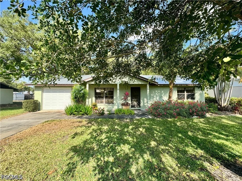 Unit for sale at 75 Hardee Street, Labelle, FL 33935