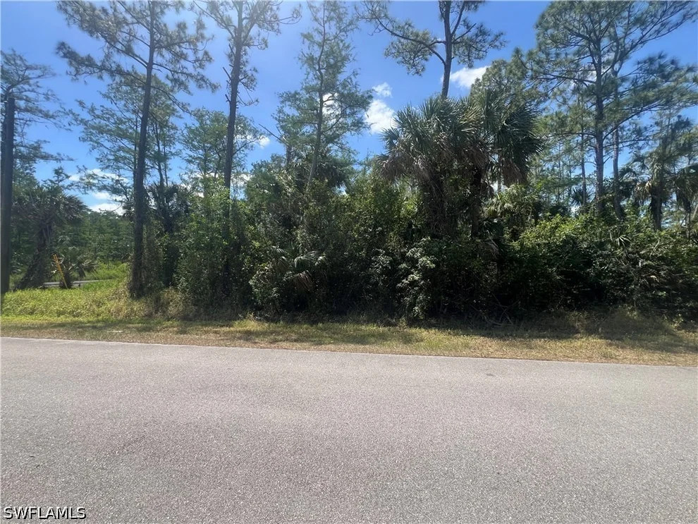 Unit for sale at 41st Avenue NE, Naples, FL 34120