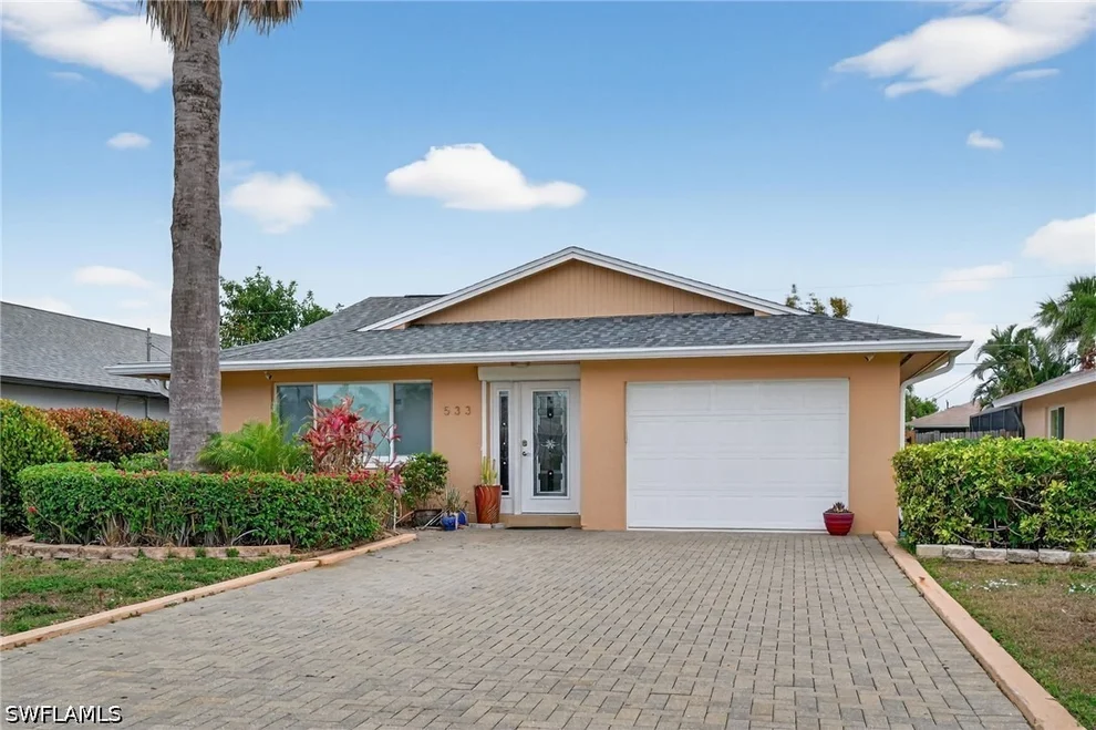 Unit for sale at 533 98th Avenue N, Naples, FL 34108