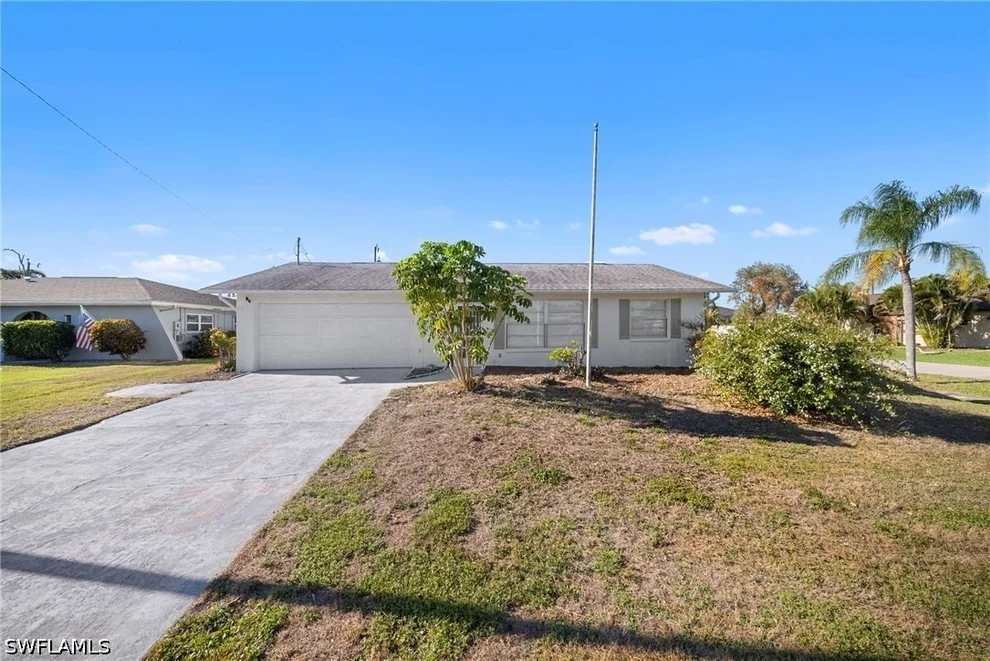 Unit for sale at 624 SE 35th Street, Cape Coral, FL 33904