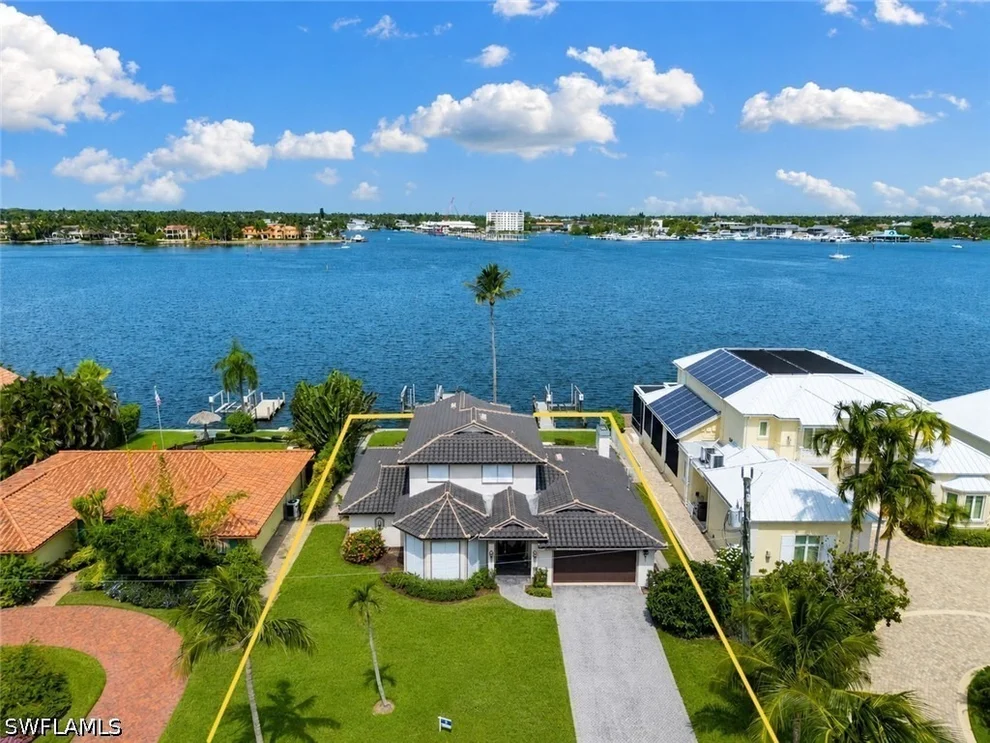 Unit for sale at 1535 Dolphin Lane, Naples, FL 34102