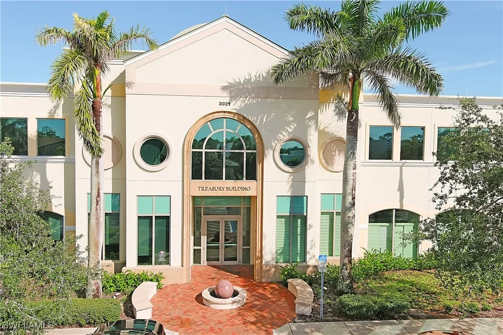 Unit for sale at 3021 Airport Road N, Naples, FL 34105