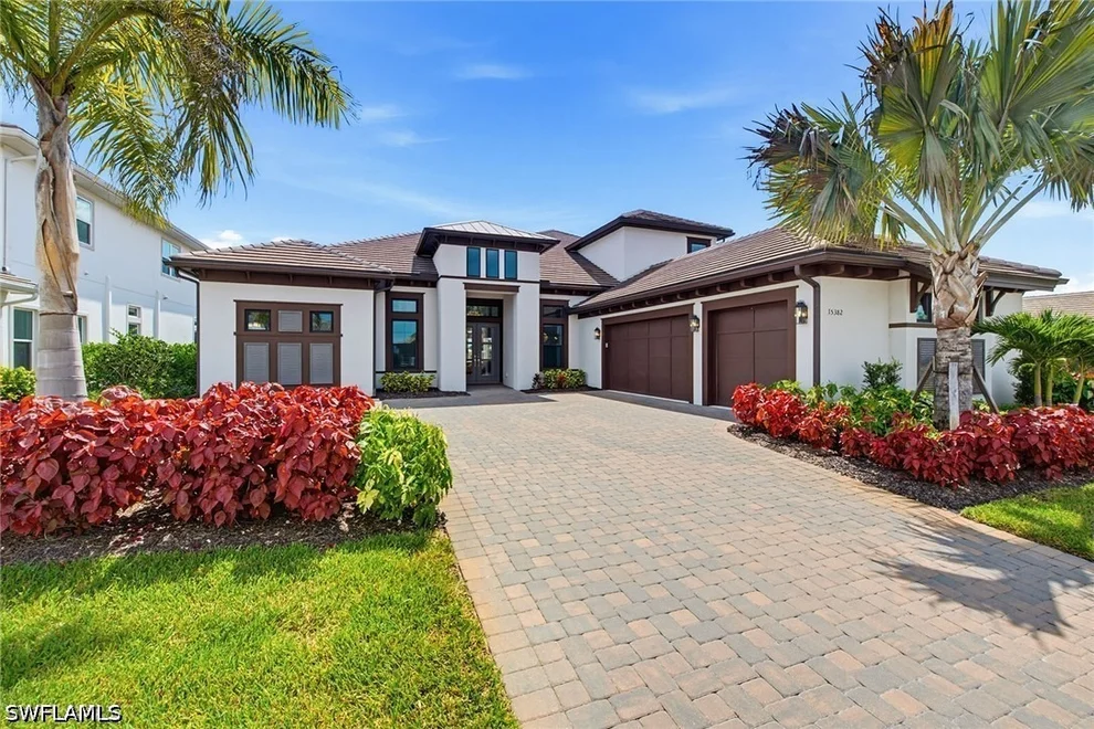 Unit for sale at 15382 Turin Drive, Naples, FL 34114