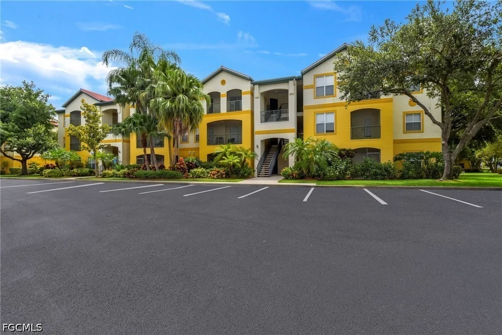 Unit for sale at 11521 Villa Grand, Fort Myers, FL 33913