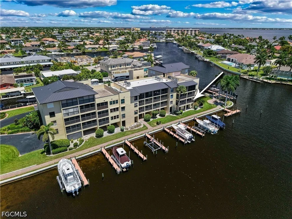 Unit for sale at 4647 SE 17th Place, Cape Coral, FL 33904