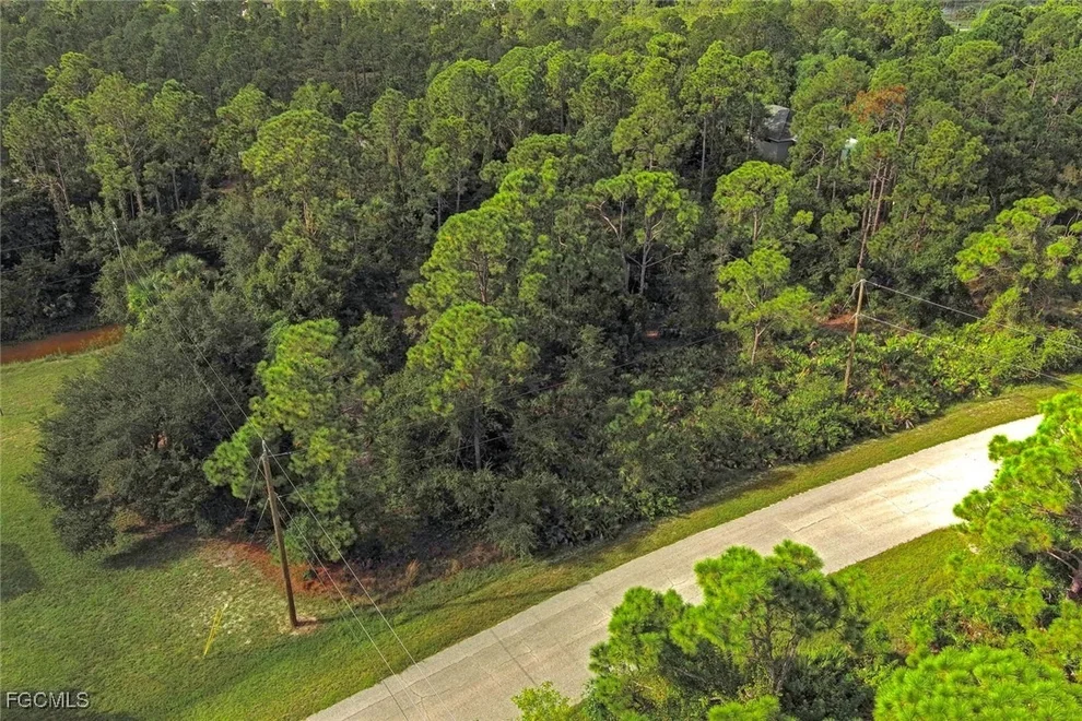 Unit for sale at 27369 N Twin Lakes Drive, Punta Gorda, FL 33955