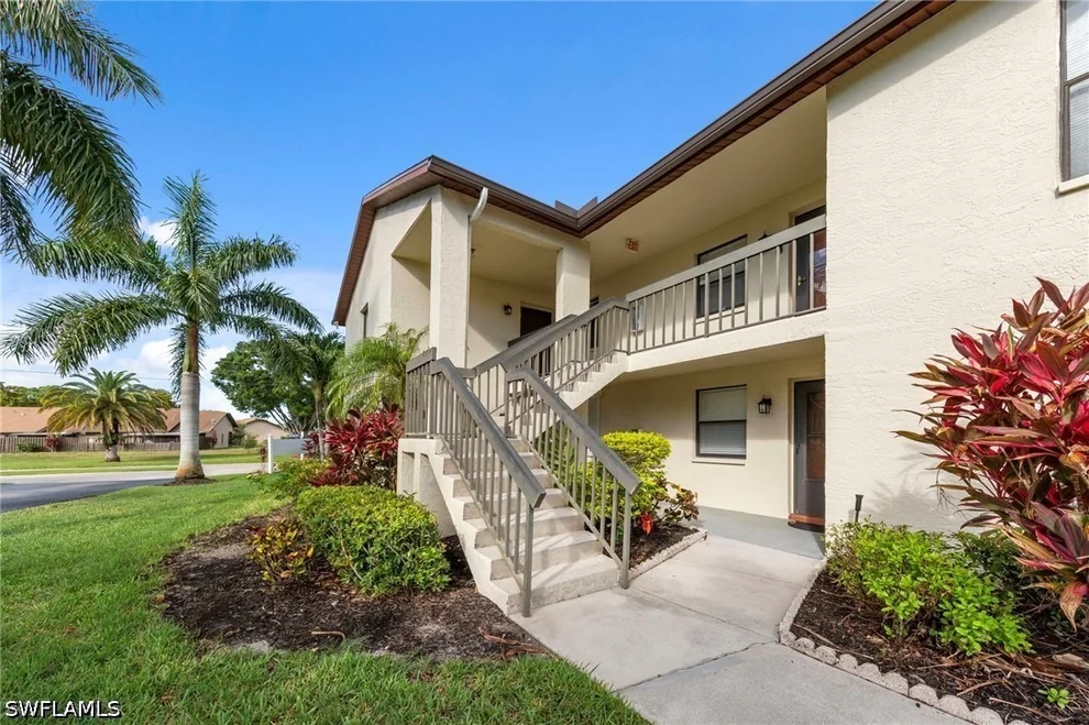 Unit for sale at 9265 Lake Park Drive, Fort Myers, FL 33919