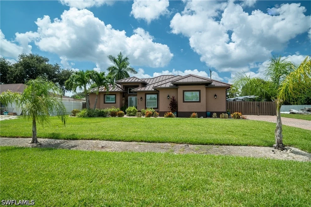 Unit for sale at 4525 29th Avenue SW, Naples, FL 34116